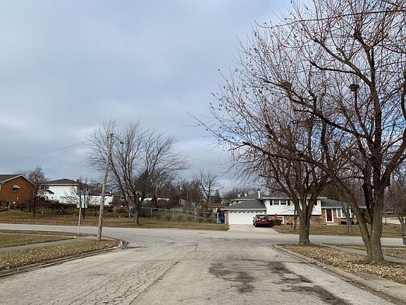 5th image of 8021 W Baldwin Trl