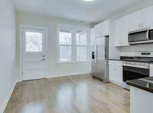 2842 N Avers Ave #2, Chicago, IL 60618