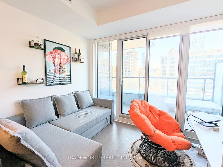 251 Jarvis St #932 — Photo 4