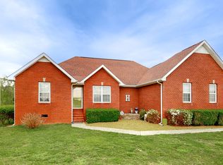 241 Overlook Cir, Tullahoma, TN 37388