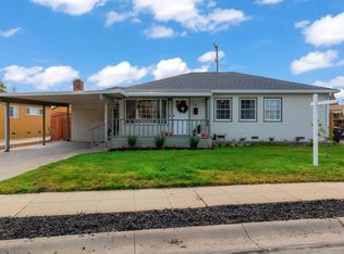 24 Grove St, Salinas, CA 93901