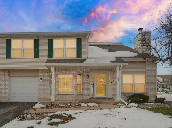 1400 Berta Dr, Crest Hill, IL 60403