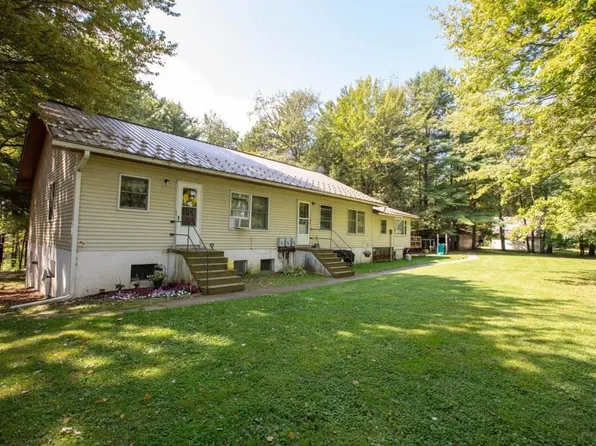 737 Woodford Rd, Lawrenceville, PA 16929