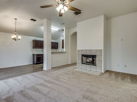 4th image of 1012 Winding Creek Dr