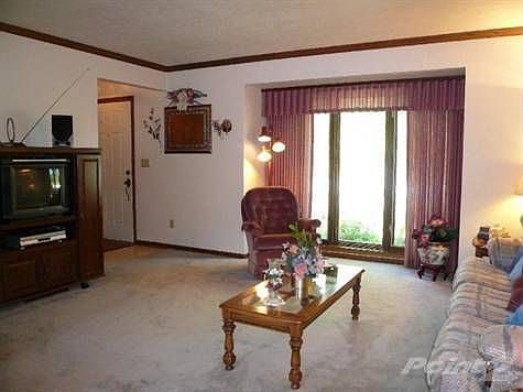 Woodale-Living Room