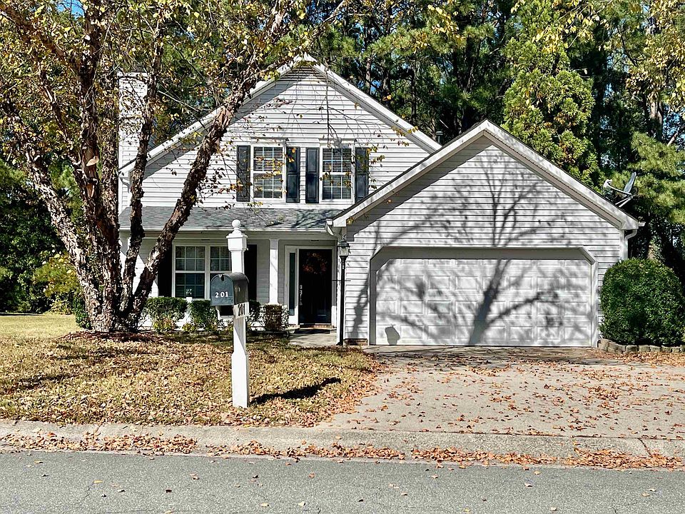 1st image of 201 Briarhaven Dr