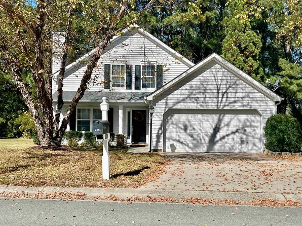 201 Briarhaven Dr, Durham, NC 27703