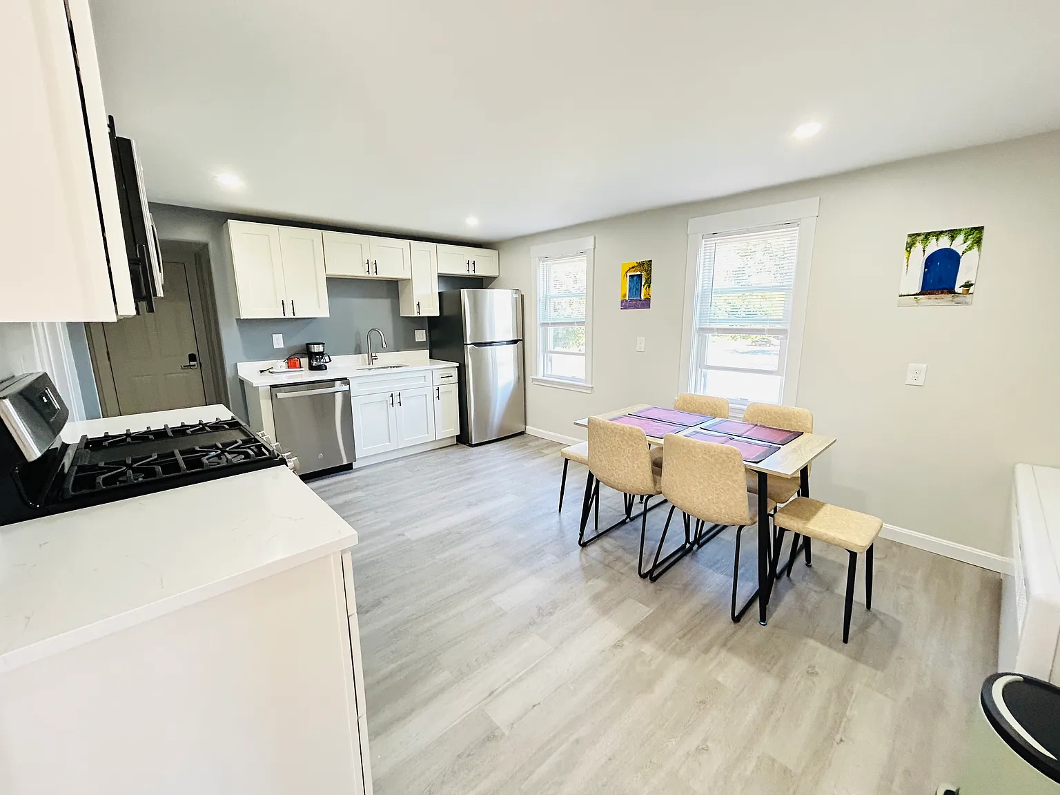 1 bed, 800 sqft, $2,200 — Photo 2