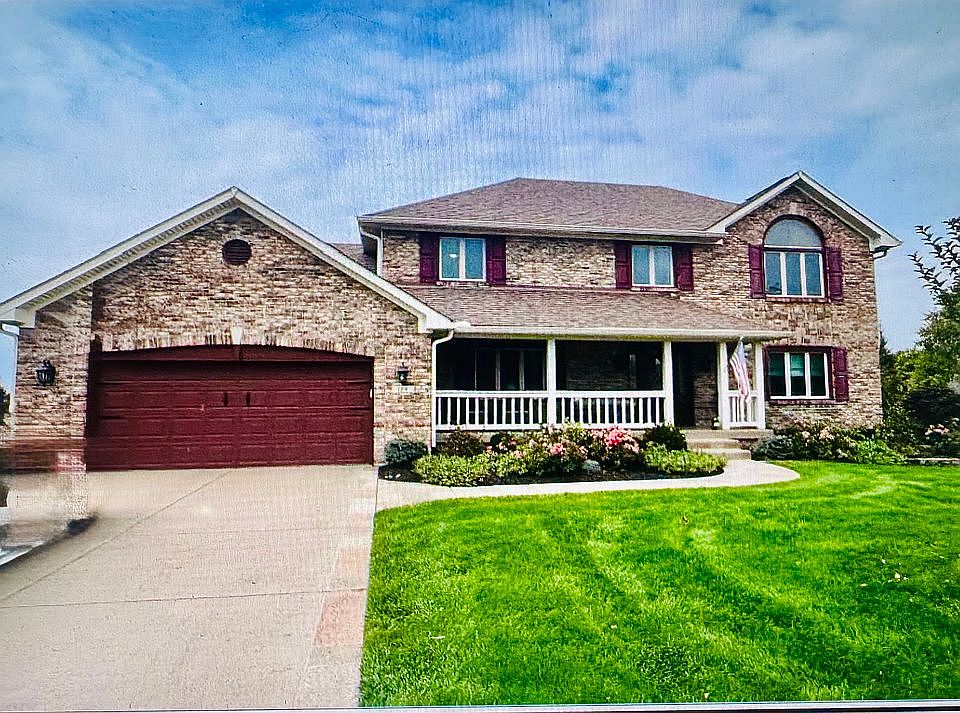1st image of 124 Hawthorne Ln