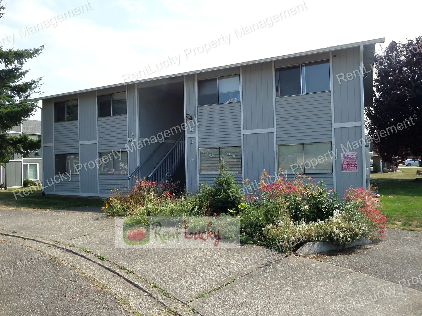 Cute 2-Bedroom Unit in Nice 4-plex in Great Enumclaw Location!! — Photo 2