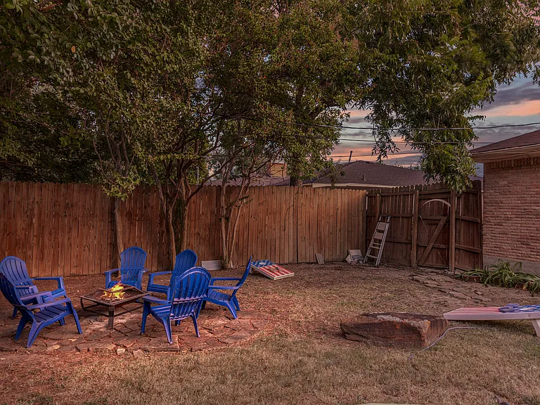 2352 Wildoak Dr #MAIN — Photo 24
