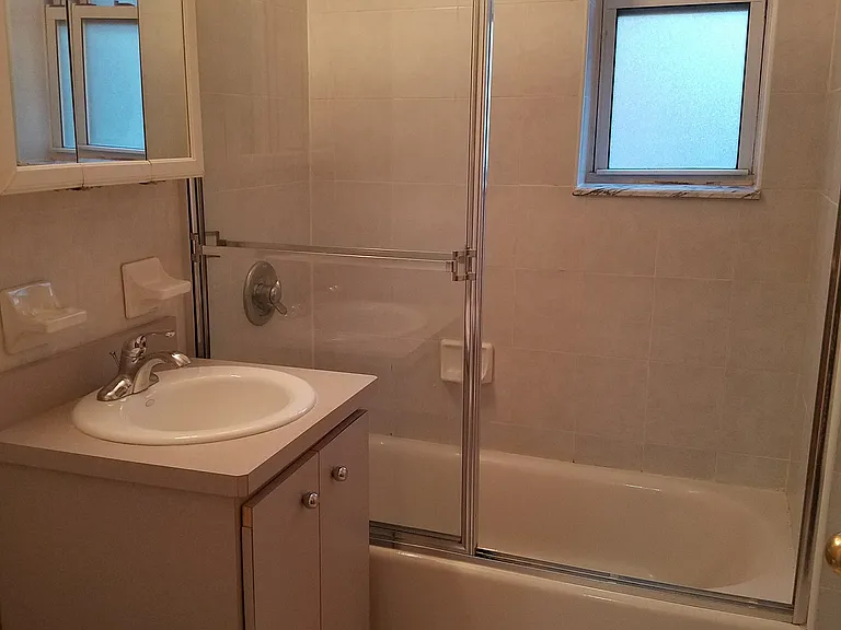 1 74th St #1L — Photo 15