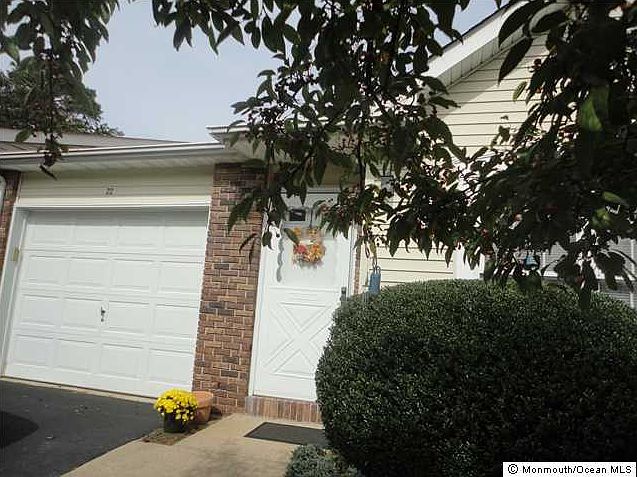 1st image of 22 Nicole Ct