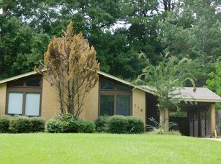 114 Greentree Pl, Louisville, MS 39339