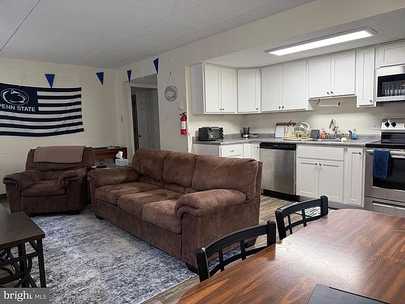 5th image of 222 W Beaver Ave APT 301