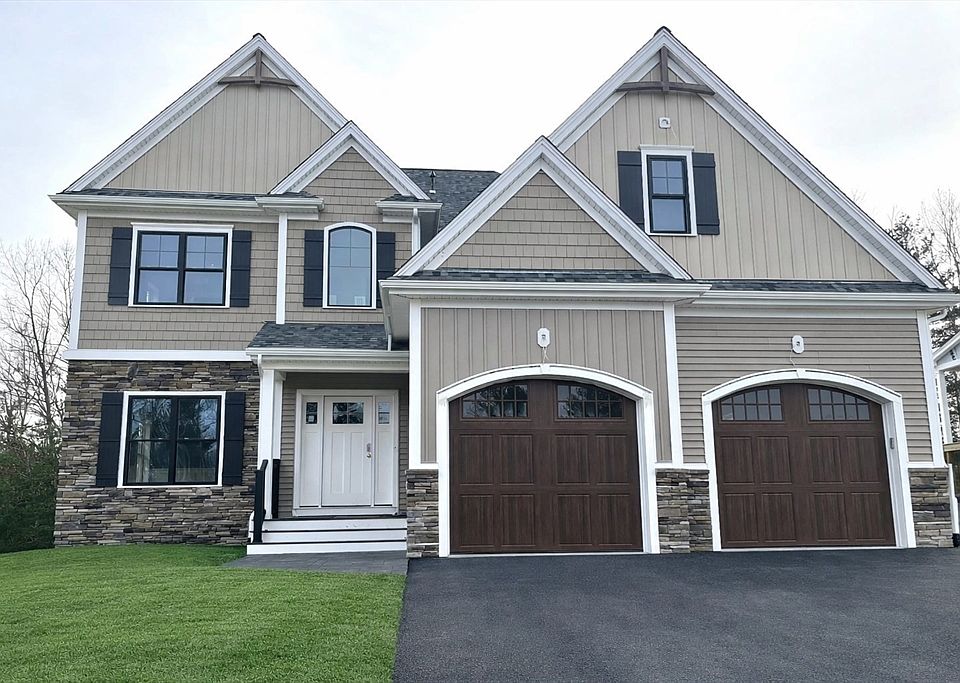 1st image of 40 Duffy Dr