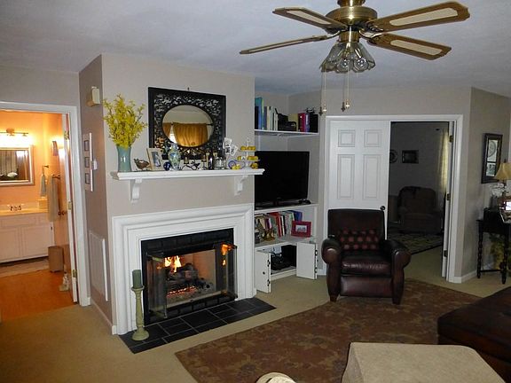 4th image of 404 Windward Dr SW