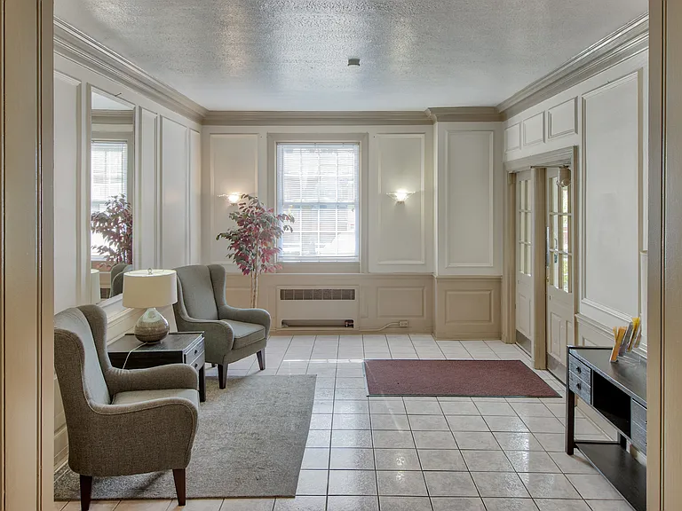 12929 Shaker Blvd — Photo 5