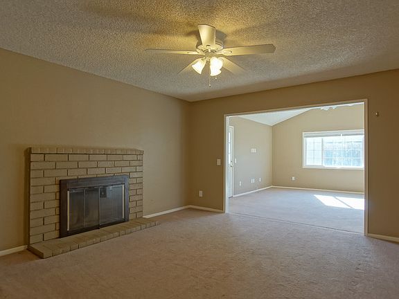 2nd image of 25217 Brodiaea Ave