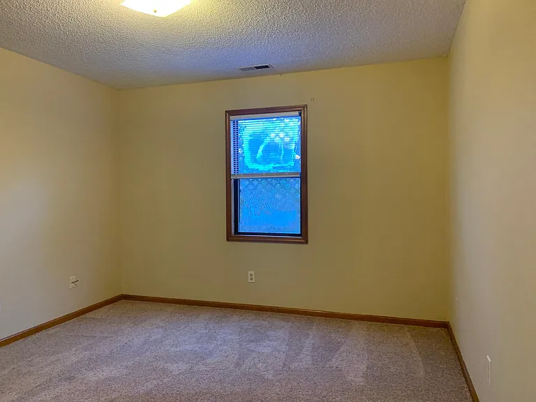 154 Barnard Ave — Photo 8