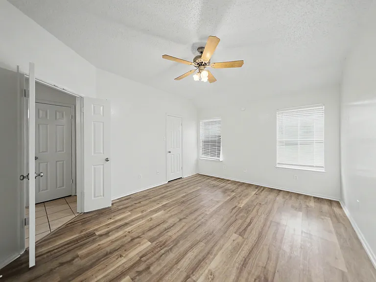 3611 Dorothy Jane Dr — Photo 13