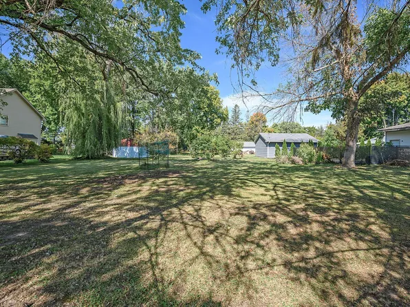 4XX Labore Rd, Saint Paul, MN 55117