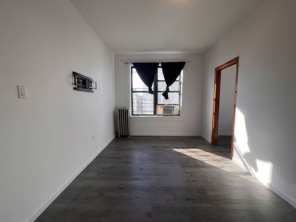 1st image of 72 Bay 37 St #2R