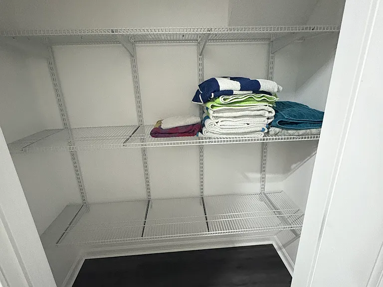 4521 Park 10 Ct — Photo 13