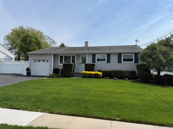 23 Selden Boulevard, Centereach, NY 11720