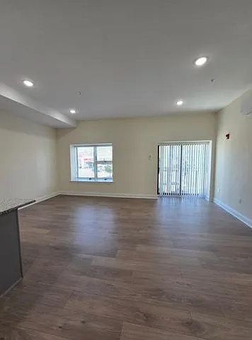 512 Kearny Ave #202 — Photo 17
