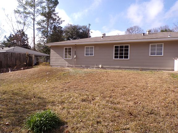 2nd image of 210 Hillside Dr