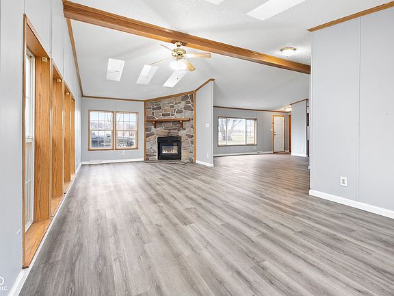 4th image of 7602 S County Road 450 W