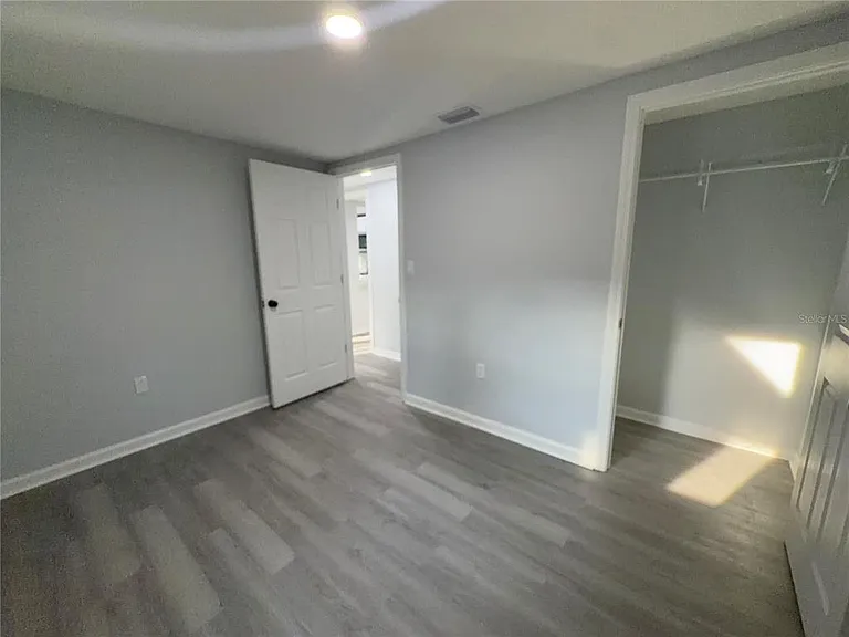 407 NE 19th Dr — Photo 11