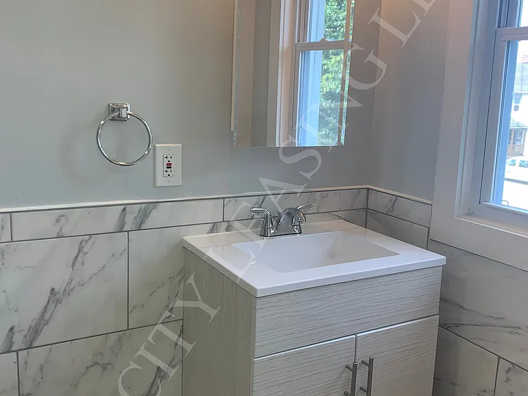 965 Monroe Ave #3 — Photo 6