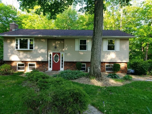 23292 Maplewood Ct, Lawrenceburg, IN 47025