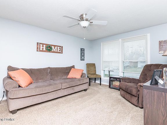 3rd image of 10208 Nola Dr