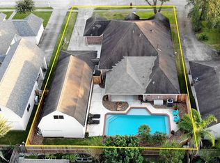 2310 Greenthread Dr, League City, TX 77573