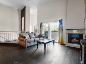 5805 Whitsett Ave, Valley Village, CA
