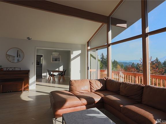 5th image of 2509 126th Avenue Ct E