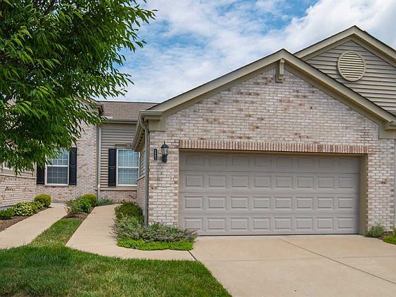 2nd image of 4662 English Oak Ct