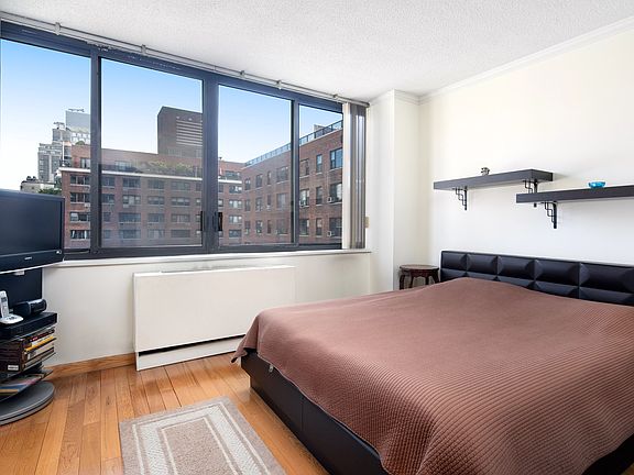 4th image of 403 E 62nd St APT 8B