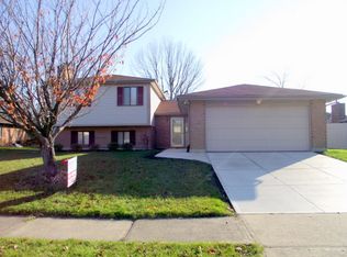 682 W Alkaline Springs Rd, Vandalia, OH 45377