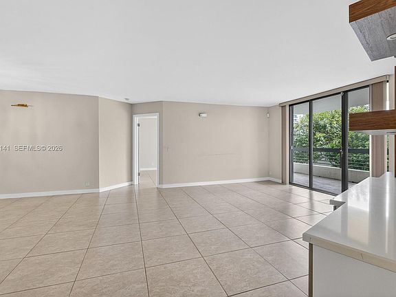 2nd image of 3500 Mystic Pointe Dr APT 302