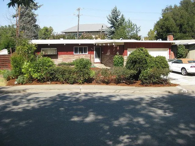 23 Lorelei Ln photo 1
