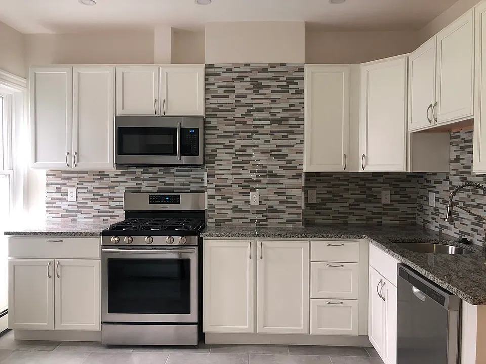 2-4 Hardwick St #3