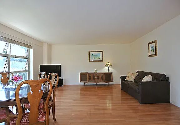 3rd image of 549 W 123rd St APT 6D