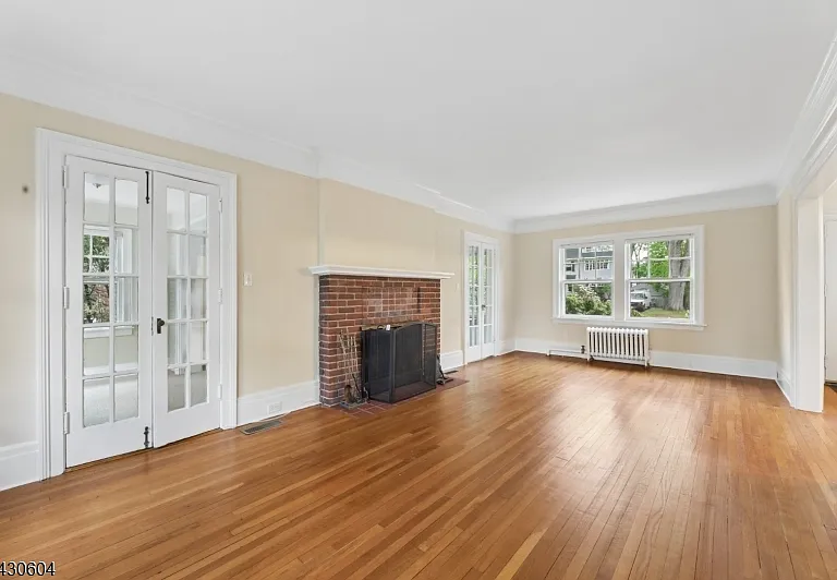 190 Fernwood Ave — Photo 5