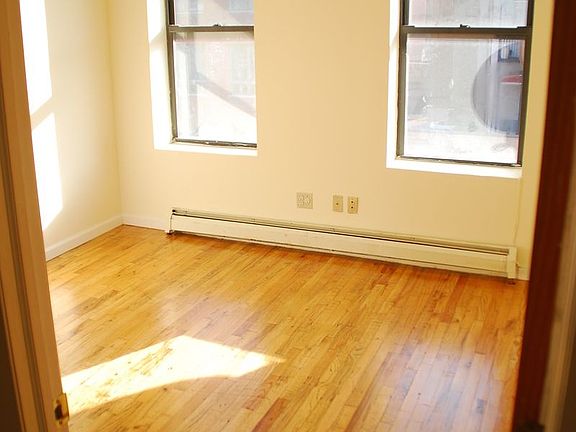 4th image of 347 Saint Marks Ave APT 4R