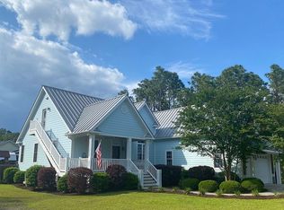 523 Mission Rd, Southport, NC 28461