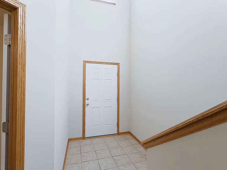 8815 Venice Ln — Photo 20